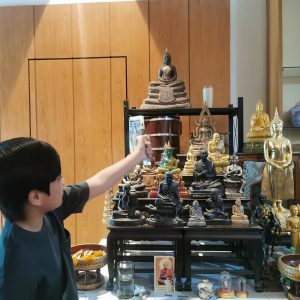 น้องจัสติน #เจ้ากุมารน้อย ขอพรด้วยน้ำทิพย์สุคลฑาทุกวัน